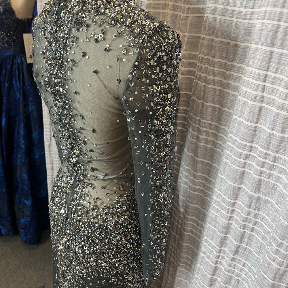 Elegant Gunmetal Evening Gown - Picture 12 of 15